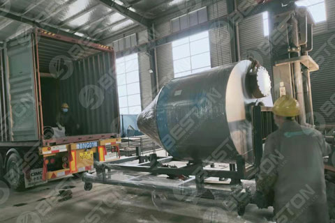 Small Tyre Pyrolysis Plant Shipped to Saudi Arabia